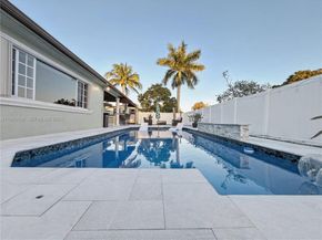 11040 NW 22nd St, Pembroke Pines FL 33026