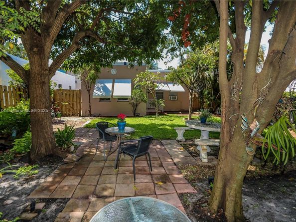 2020 Madison St, Hollywood FL 33020