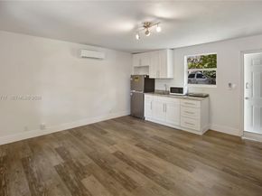 2311 Fletcher St, Hollywood FL 33020