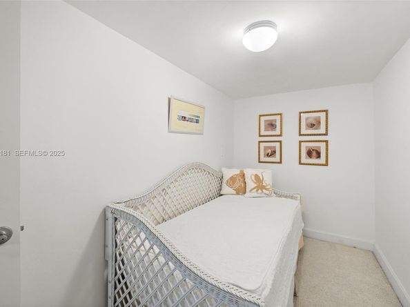 2555 Collins Ave 805, Miami Beach FL 33140