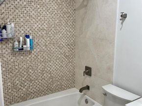 19265 E Saint Andrews Dr, Hialeah FL 33015