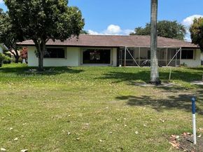 19265 E Saint Andrews Dr, Hialeah FL 33015