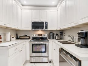 3120 SW 17th St, Fort Lauderdale FL 33312
