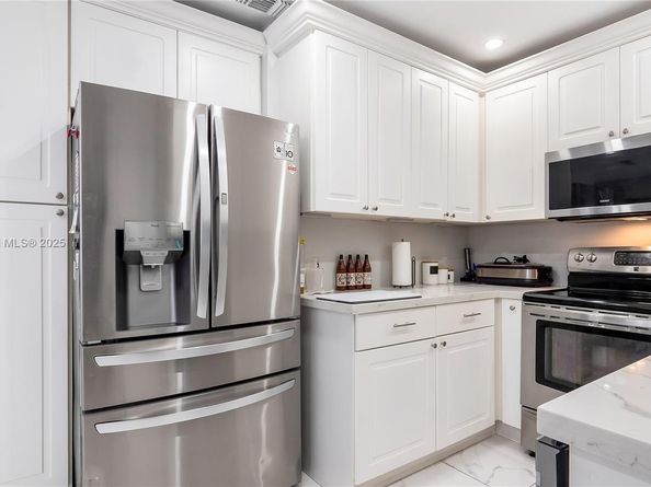 3120 SW 17th St, Fort Lauderdale FL 33312