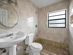 4480 NW 201st St, Miami Gardens FL 33055