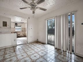 4480 NW 201st St, Miami Gardens FL 33055