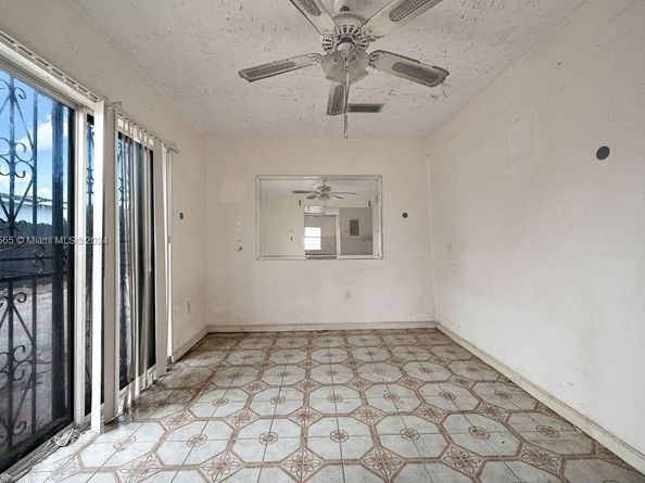 4480 NW 201st St, Miami Gardens FL 33055