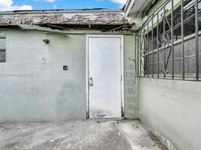 4480 NW 201st St, Miami Gardens FL 33055