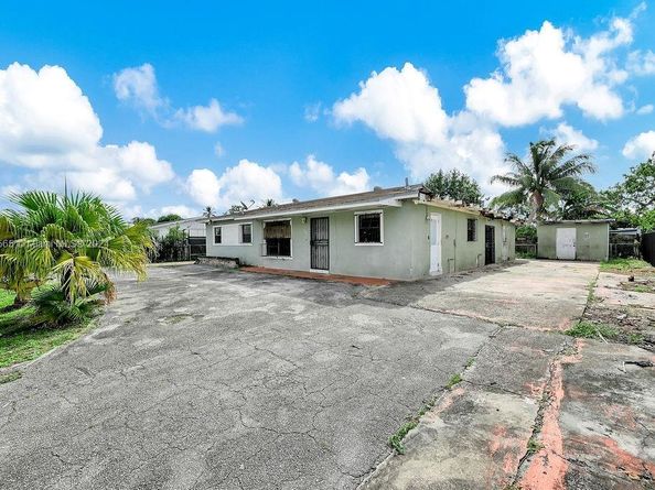 4480 NW 201st St, Miami Gardens FL 33055