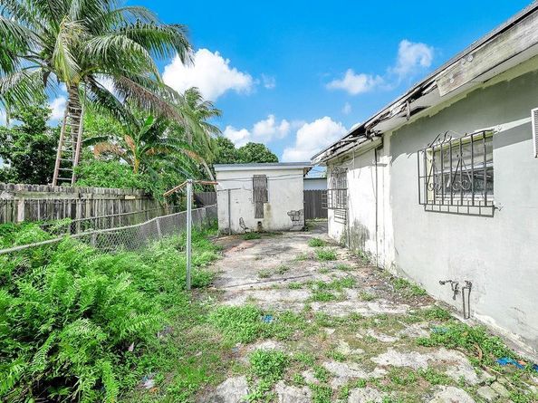 4480 NW 201st St, Miami Gardens FL 33055