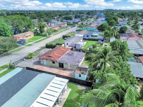4480 NW 201st St, Miami Gardens FL 33055
