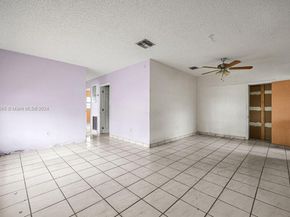 4480 NW 201st St, Miami Gardens FL 33055