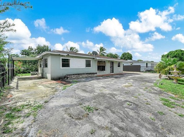 4480 NW 201st St, Miami Gardens FL 33055