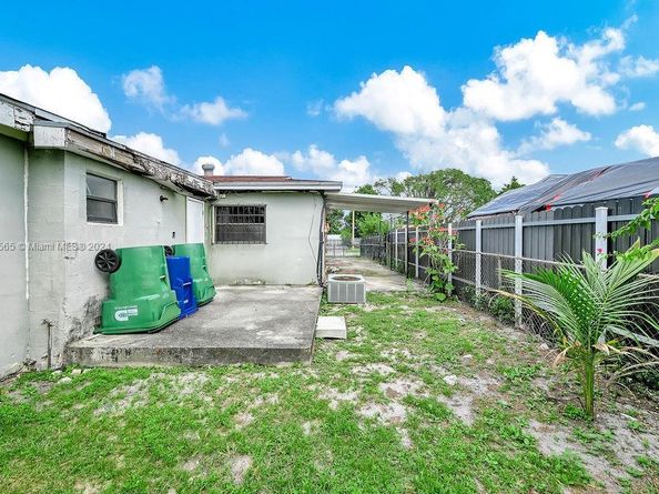 4480 NW 201st St, Miami Gardens FL 33055