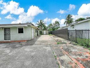 4480 NW 201st St, Miami Gardens FL 33055