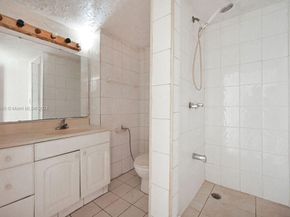 4480 NW 201st St, Miami Gardens FL 33055