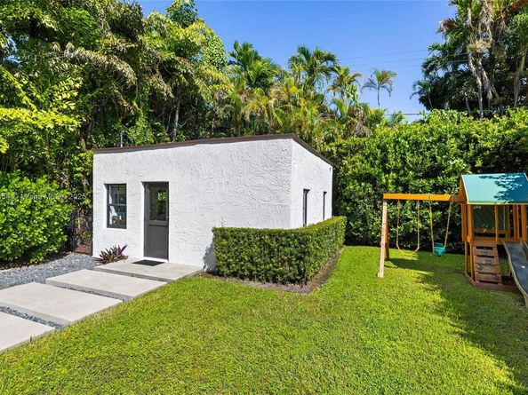 1341 Sorolla Ave, Coral Gables FL 33134