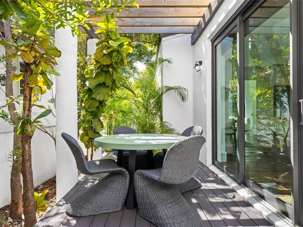 1341 Sorolla Ave, Coral Gables FL 33134