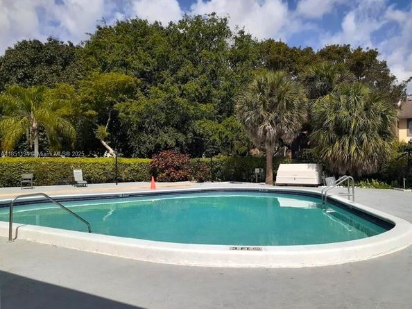 4334 NW 9th Ave 91B, Deerfield Beach FL 33064