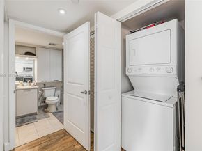 111 E Flagler St 708, Miami FL 33131