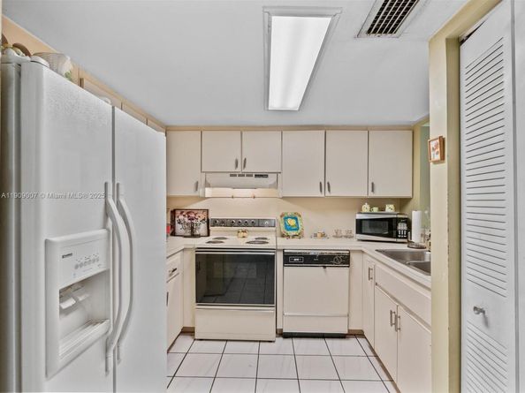 11840 SW 18th Ter 94, Miami FL 33175