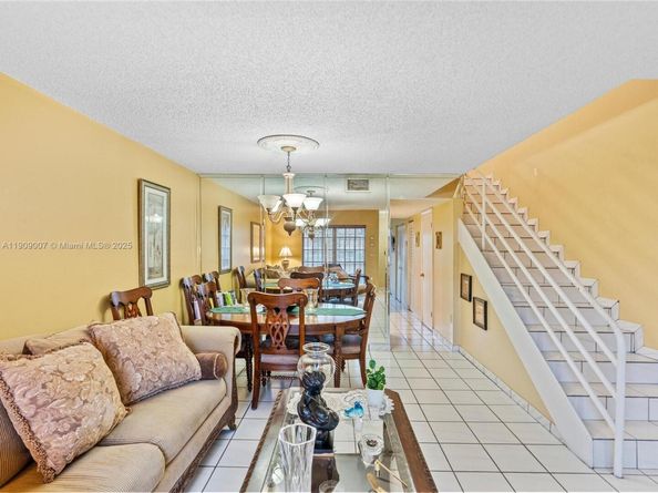 11840 SW 18th Ter 94, Miami FL 33175