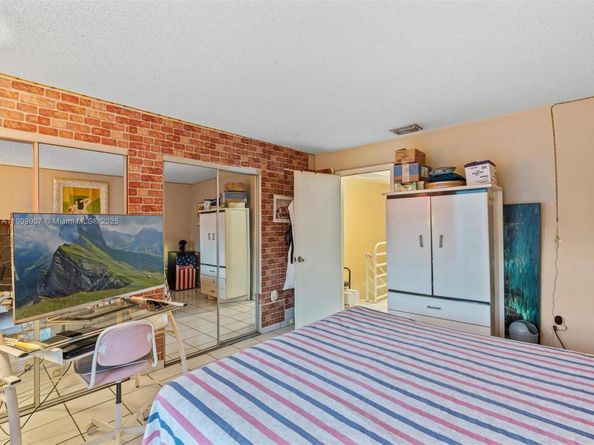 11840 SW 18th Ter 94, Miami FL 33175