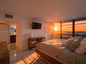 2425 Presidential Way 1706, West Palm Beach FL 33401