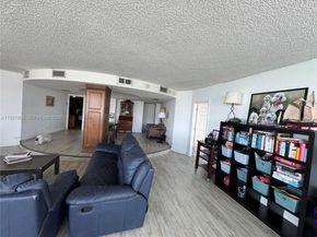 905 Brickell Bay Dr 1530, Miami FL 33131