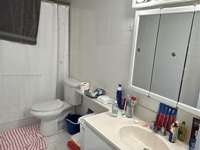 905 Brickell Bay Dr 1530, Miami FL 33131