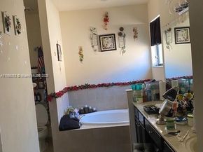595 SE 33rd Ter, Homestead FL 33033