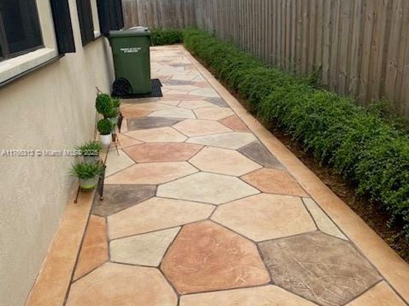 595 SE 33rd Ter, Homestead FL 33033