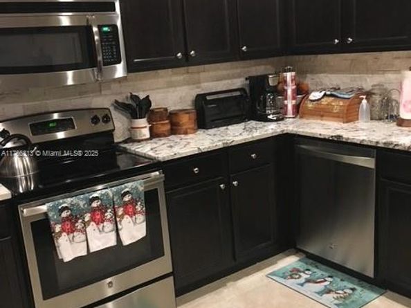 595 SE 33rd Ter, Homestead FL 33033