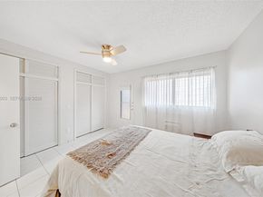 1015 SW 11th Ave 5K, Hallandale Beach FL 33009