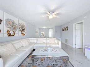 2731 NE 14th St Cswy 812, Pompano Beach FL 33062