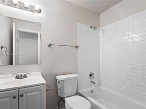 1732 N 16th Ave N, Lake Worth FL 33460
