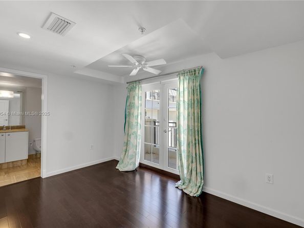243 Meridian Ave 211, Miami Beach FL 33139