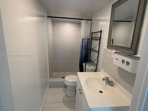 6104 SW 33rd St, Miramar FL 33023