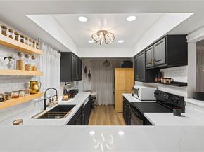 1641 NW 96 Terrace, Pembroke Pines FL 33024