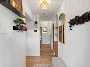 1641 NW 96 Terrace, Pembroke Pines FL 33024