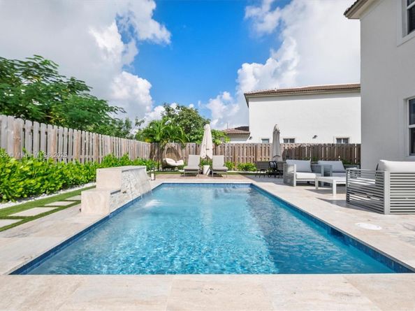 2423 NW 131st Cir, Miami FL 33167