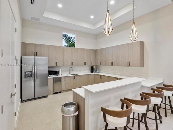 2423 NW 131st Cir, Miami FL 33167