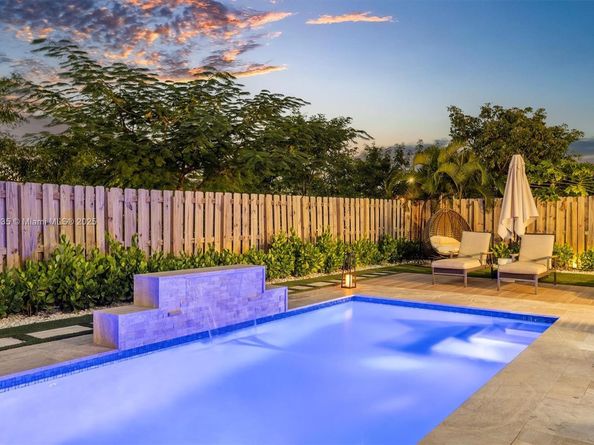 2423 NW 131st Cir, Miami FL 33167