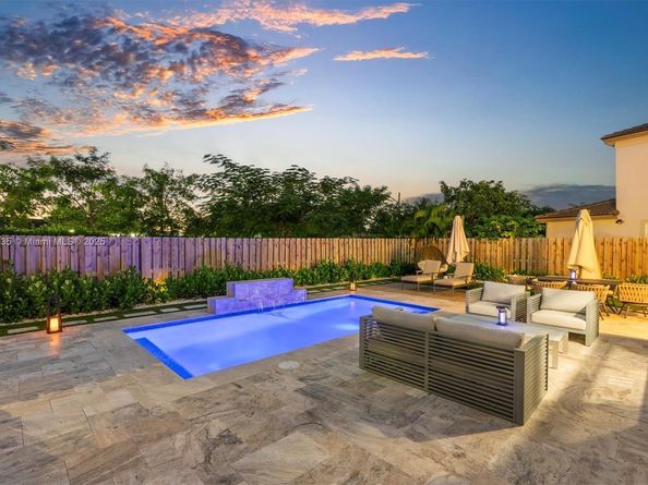 2423 NW 131st Cir, Miami FL 33167