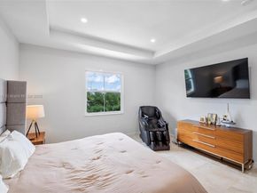 2423 NW 131st Cir, Miami FL 33167