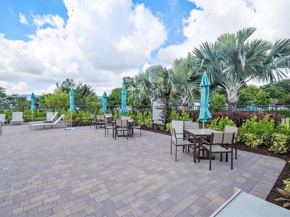 2423 NW 131st Cir, Miami FL 33167