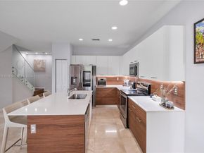 2423 NW 131st Cir, Miami FL 33167