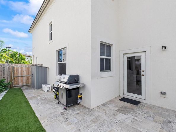 2423 NW 131st Cir, Miami FL 33167