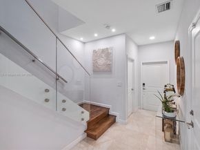 2423 NW 131st Cir, Miami FL 33167