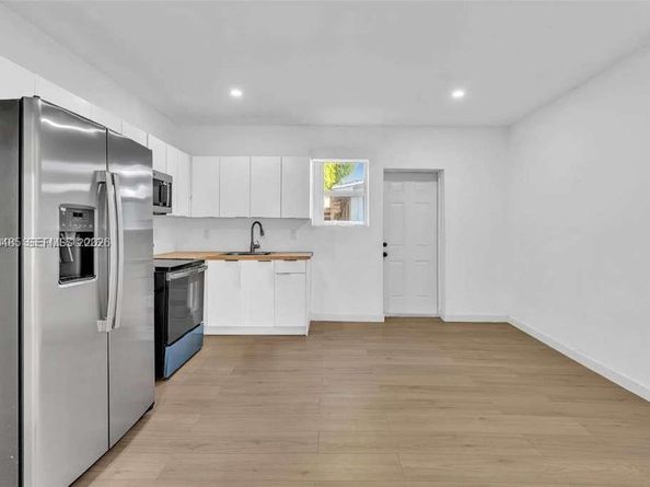 709 SW 4th Ct, Fort Lauderdale FL 33315